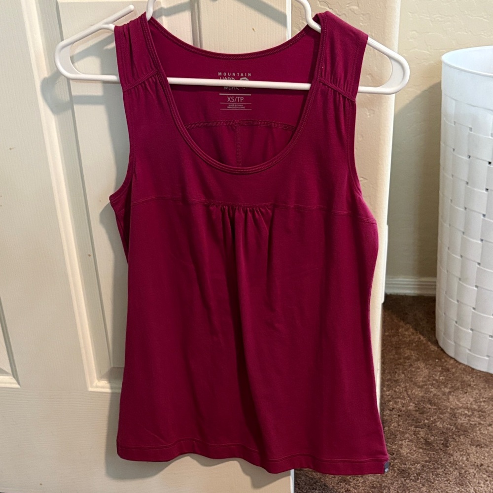 Women's Sleeveless Wine Athletic Tank Top